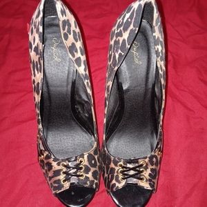 sexy stilettos,size 9.new never worn.